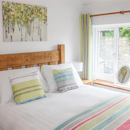 Four Seasons * Ambleside